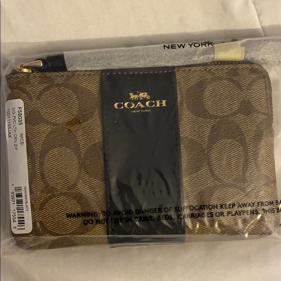 Coach corner zip wristlet - Picture 1 of 4
